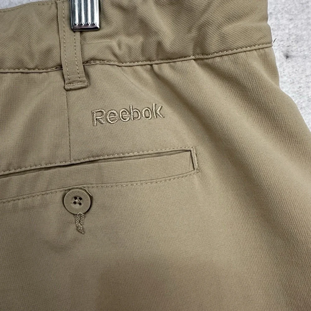 Reebok‎ Golf Mens 44 Chino Khakis Shorts Khaki Beige Pleated Front Lightweight